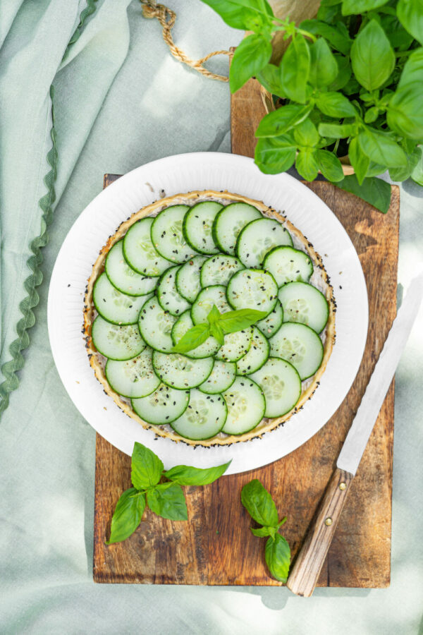 Tarte concombre basilic échalote thon